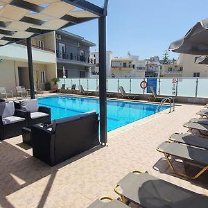Zannis Hotel